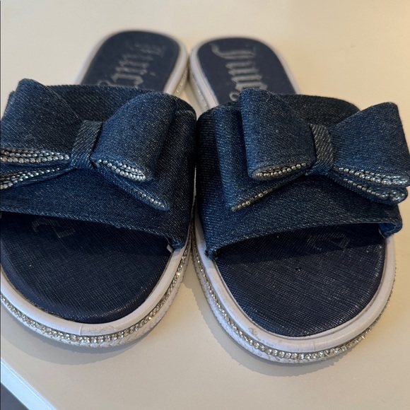 Juicy Couture Ladies Navy Bow Slide Sandals - Picture 3 of 9